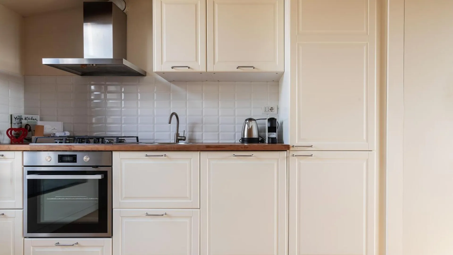 Apartment Bilocale In Ottima Posizione: Tra Centrale E Lima Milan