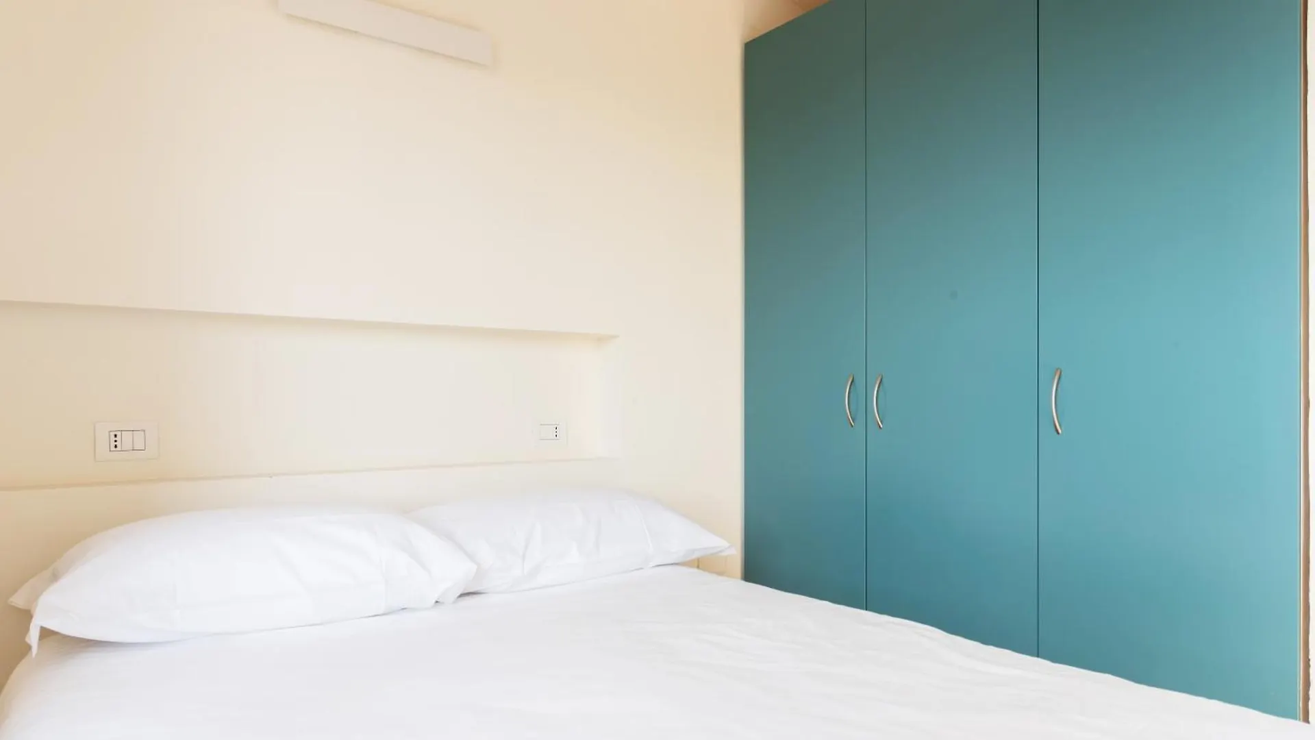 Apartment Bilocale In Ottima Posizione: Tra Centrale E Lima Milan Italy